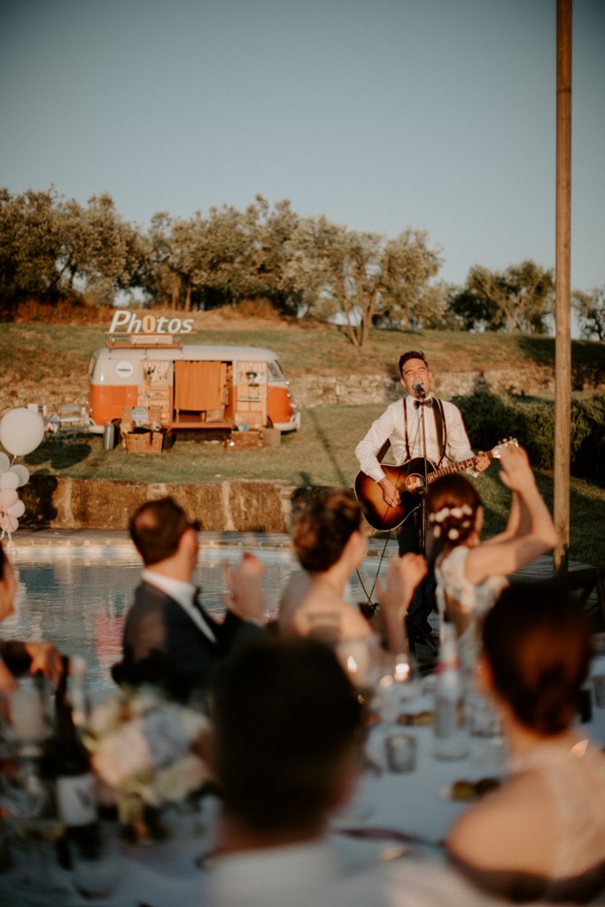 Bruiloft in Toscane, gitarist huwelijksdiner met photobooth