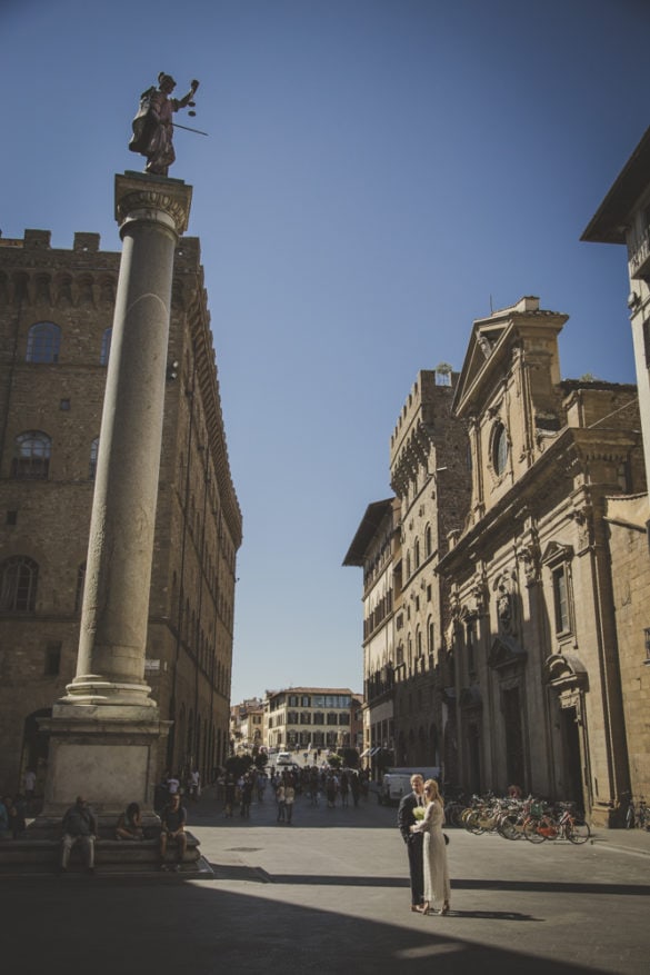 Wedding couple Via Tornabuoni Firenze