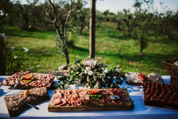 Toskanischer Aperitif Buffet Hochzeit Crostini Fleischwaren